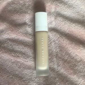 FENTY Pro Filt'r Soft Matte Longwear Foundation